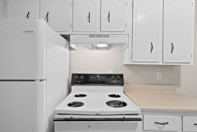 304 Chapel St Apt B, Clarksville, TN 37042