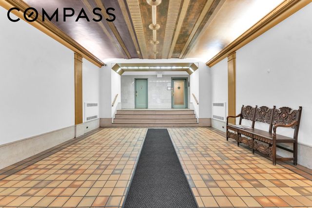 60 Cooper St Apt 5H, New York City, NY 10034