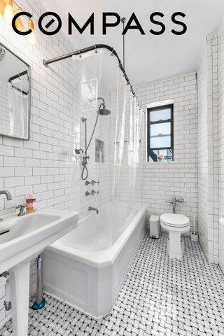 60 Cooper St Apt 5H, New York City, NY 10034