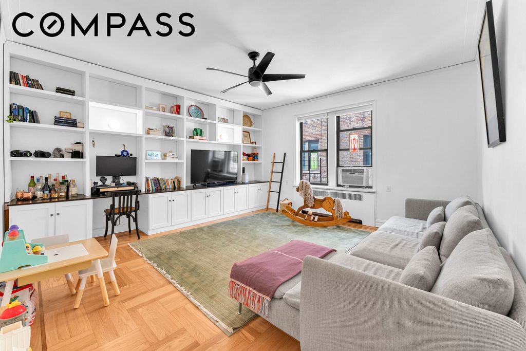 60 Cooper St Apt 5H, New York City, NY 10034