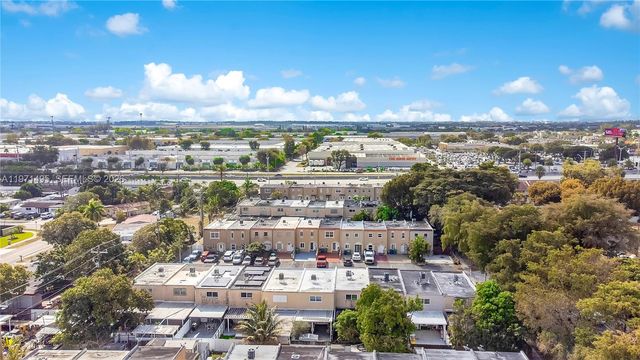 5433 NW 169th St, Miami Gardens, FL 33055