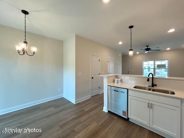 727 Cross Bridge Way, Sneads Ferry, NC 28460