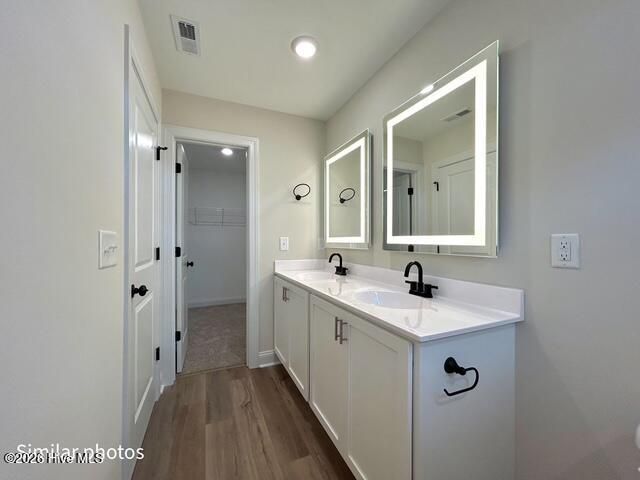 727 Cross Bridge Way, Sneads Ferry, NC 28460