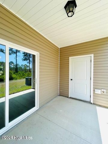 727 Cross Bridge Way, Sneads Ferry, NC 28460