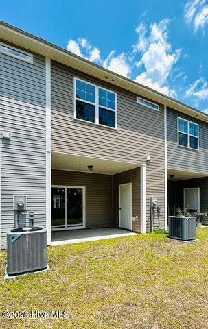 727 Cross Bridge Way, Sneads Ferry, NC 28460
