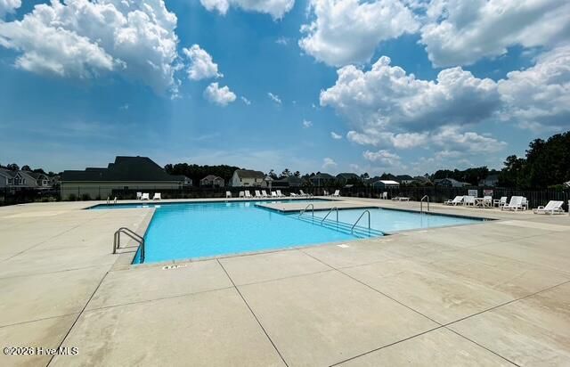 727 Cross Bridge Way, Sneads Ferry, NC 28460