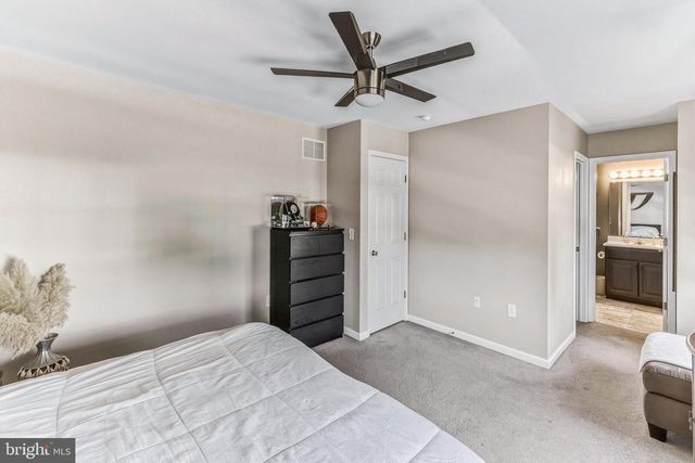 28 SMITH LN, Runnemede, NJ 08078