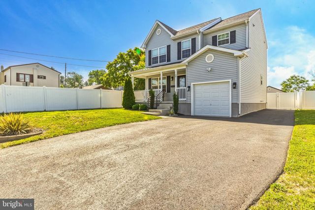28 SMITH LN, Runnemede, NJ 08078