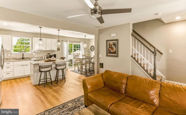 28 SMITH LN, Runnemede, NJ 08078
