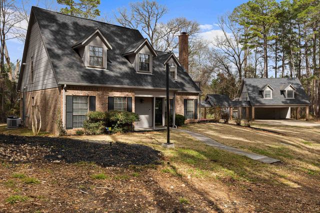 2465 Sam Page, Longview, TX 75605