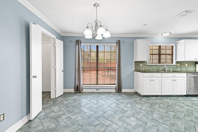 2465 Sam Page, Longview, TX 75605