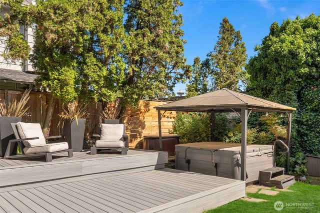 1012 2nd Avenue W, Seattle, WA 98119