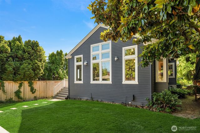 1012 2nd Avenue W, Seattle, WA 98119