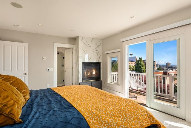 1012 2nd Avenue W, Seattle, WA 98119