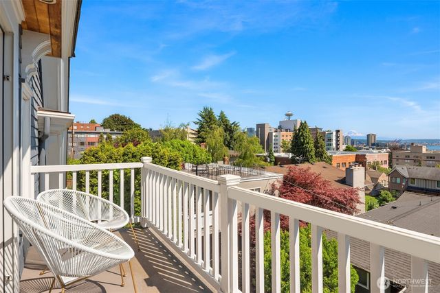 1012 2nd Avenue W, Seattle, WA 98119