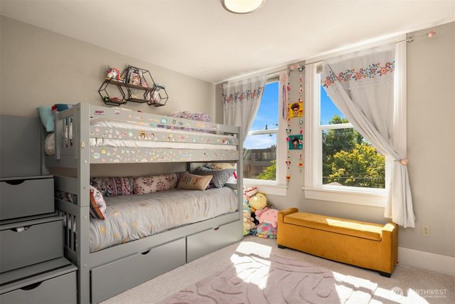 1012 2nd Avenue W, Seattle, WA 98119