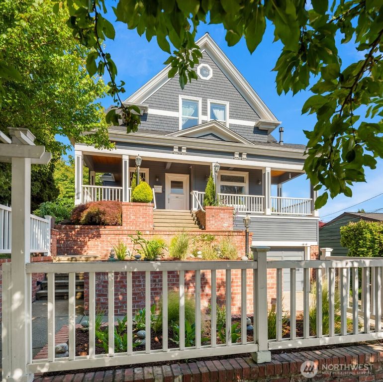 1012 2nd Avenue W, Seattle, WA 98119