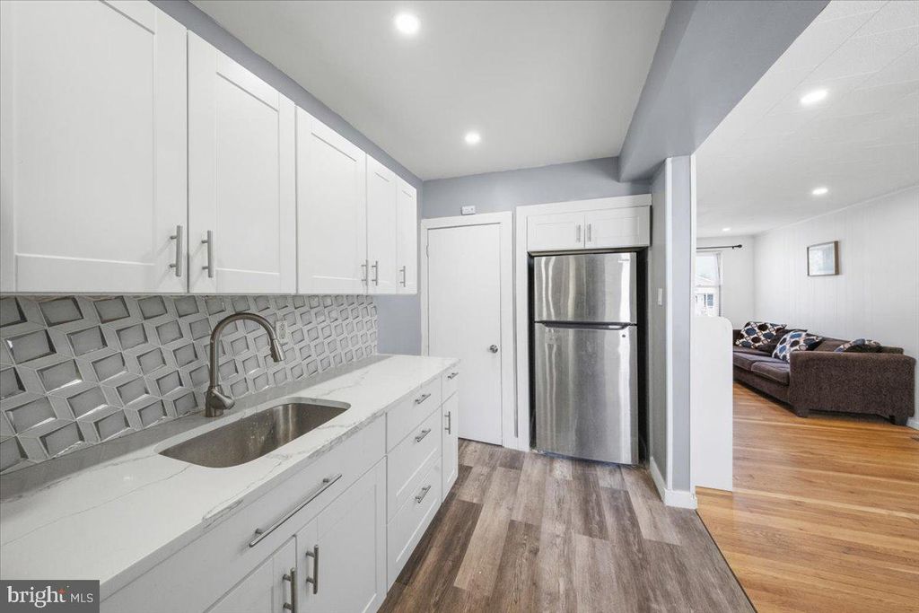448 THOMSON AVE, Paulsboro, NJ 08066