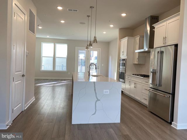 16356 COLUMBUS AVE, Rockville, MD 20855