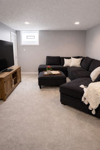 3206 W 88th Street, Bloomington, MN 55431