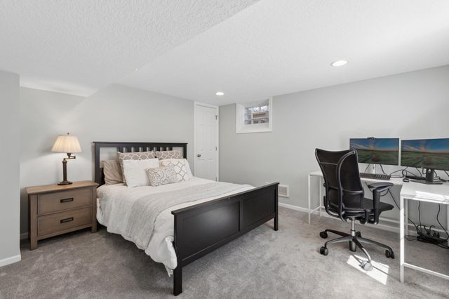 3206 W 88th Street, Bloomington, MN 55431