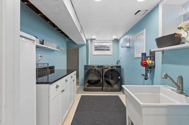 3206 W 88th Street, Bloomington, MN 55431