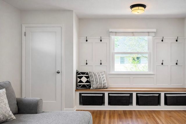 3206 W 88th Street, Bloomington, MN 55431