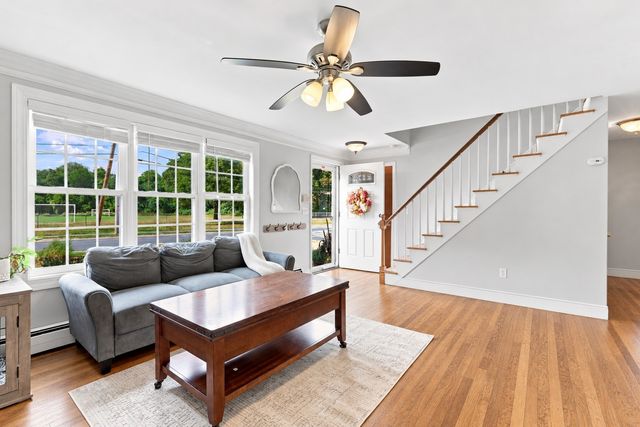 400 Main St, Groveland, MA 01834