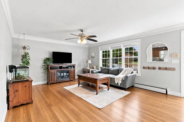 400 Main St, Groveland, MA 01834
