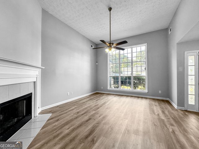 130 Hibiscus Trail, Fayetteville, GA 30215
