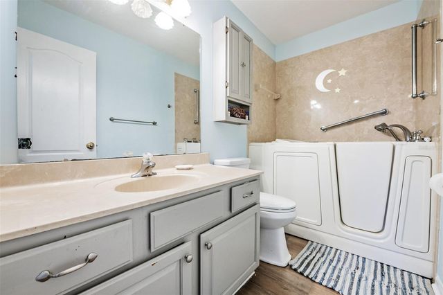 5923 NEWBERRY COURT, Zephyrhills, FL 33542