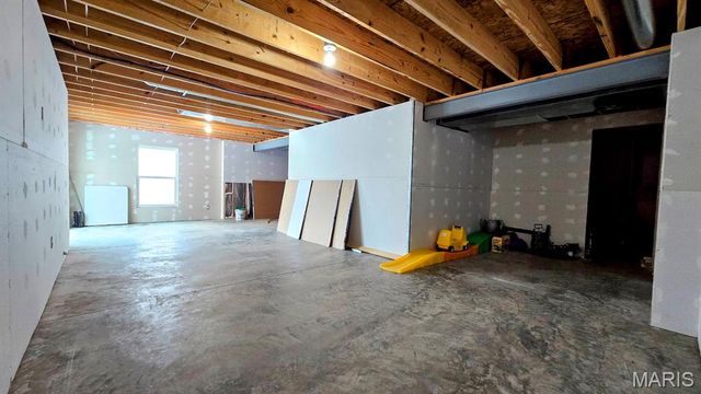 77 Colton Jesse Drive, Winfield, MO 63389