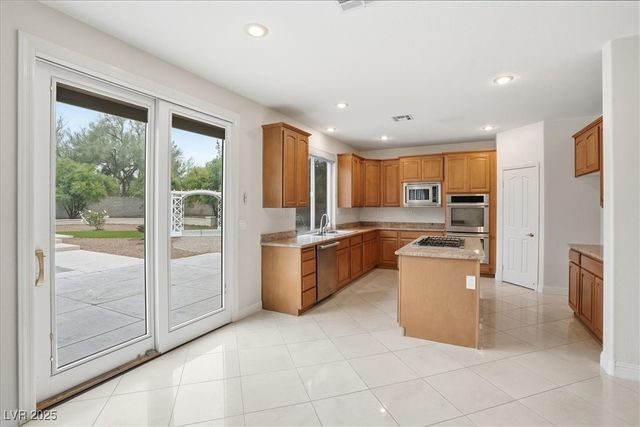 10658 Chillingham Drive, Las Vegas, NV 89183