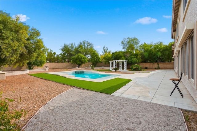 10658 Chillingham Drive, Las Vegas, NV 89183