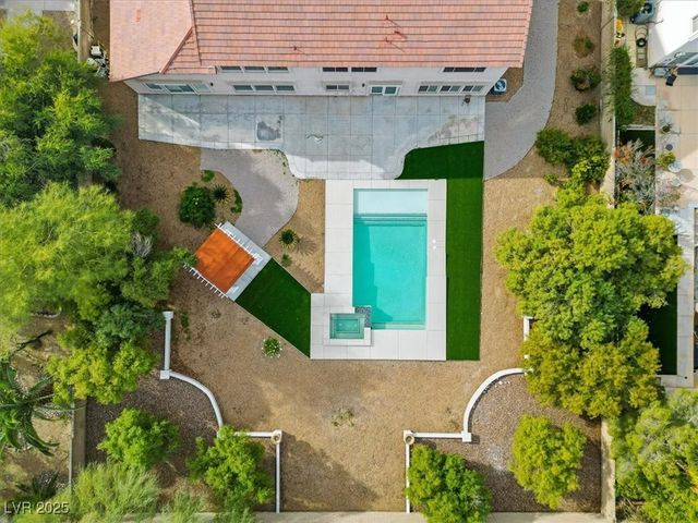 10658 Chillingham Drive, Las Vegas, NV 89183