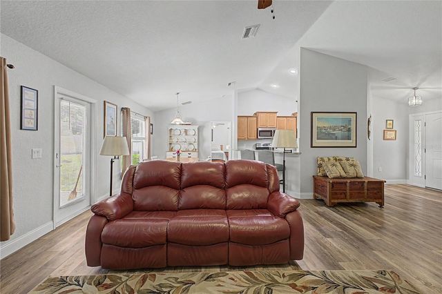 11213 FLOCK AVENUE, Weeki Wachee, FL 34613