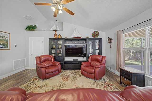 11213 FLOCK AVENUE, Weeki Wachee, FL 34613