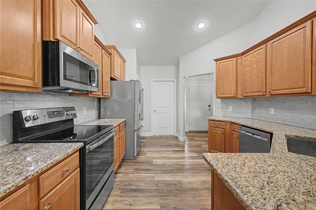 11213 FLOCK AVENUE, Weeki Wachee, FL 34613