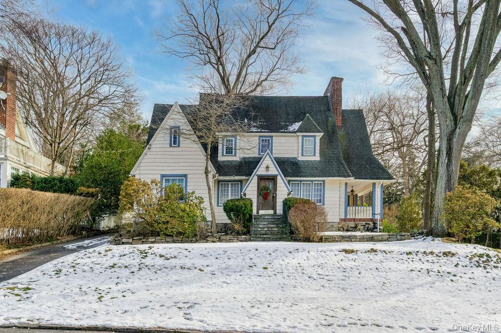 8 Ridgecrest W, Scarsdale, NY 10583