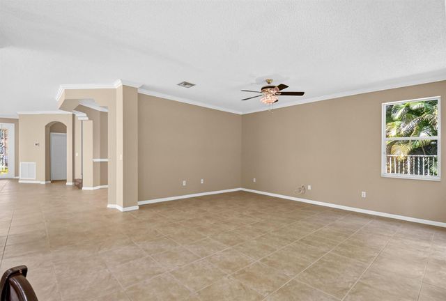 2520 Glendale Place, Royal Palm Beach, FL 33411