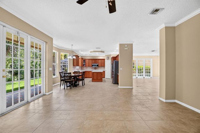 2520 Glendale Place, Royal Palm Beach, FL 33411