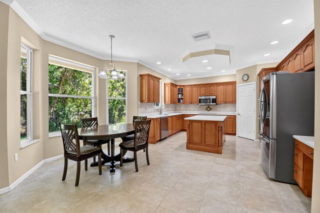 2520 Glendale Place, Royal Palm Beach, FL 33411