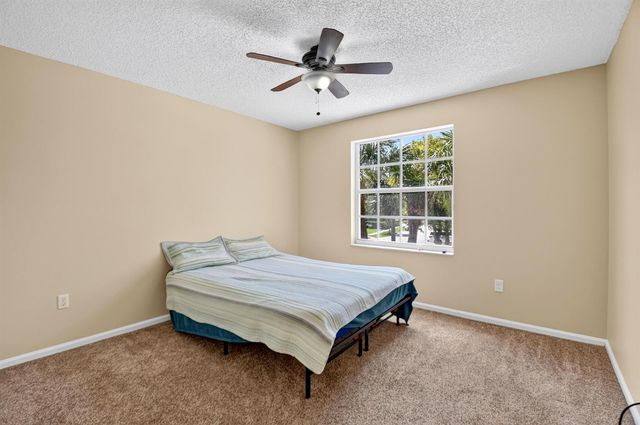 2520 Glendale Place, Royal Palm Beach, FL 33411