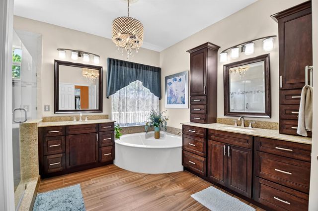 2520 Glendale Place, Royal Palm Beach, FL 33411