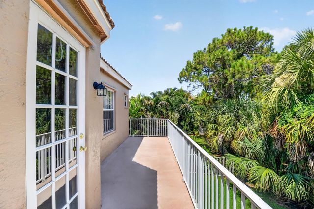 2520 Glendale Place, Royal Palm Beach, FL 33411