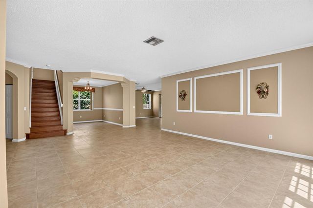 2520 Glendale Place, Royal Palm Beach, FL 33411