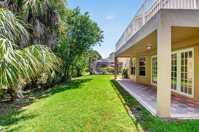 2520 Glendale Place, Royal Palm Beach, FL 33411