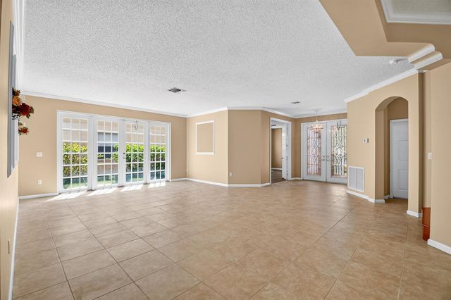 2520 Glendale Place, Royal Palm Beach, FL 33411