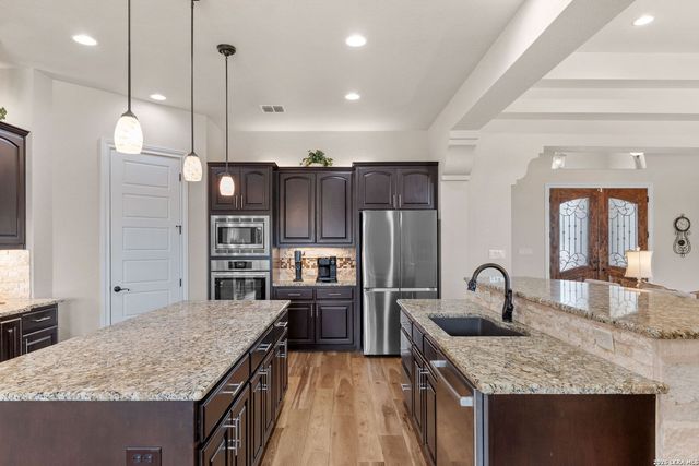 719 Kreutzberg, Boerne, TX 78006