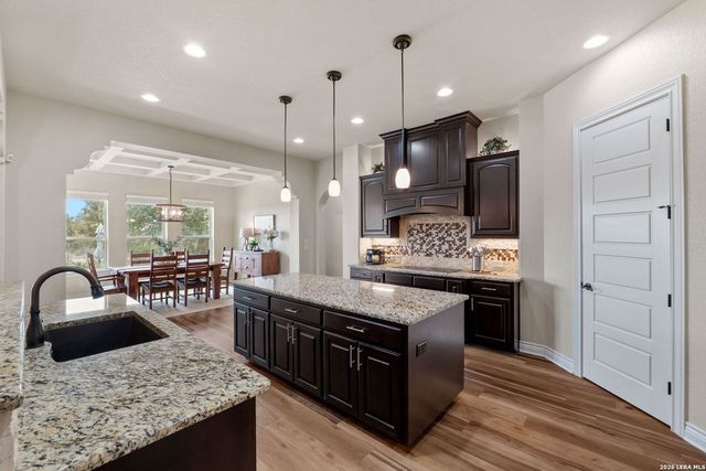 719 Kreutzberg, Boerne, TX 78006